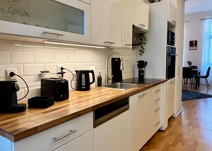 Διαμέρισμα 2br Stylish Modern - 15 Minutes To Viennas Center
