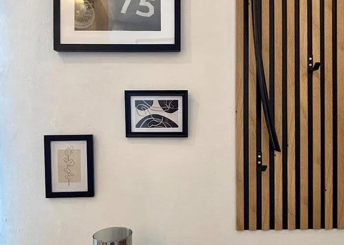 2br Stylish Modern - 15 Minutes To Viennas Center