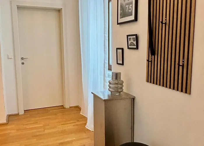 2br Stylish Modern - 15 Minutes To Viennas Center *