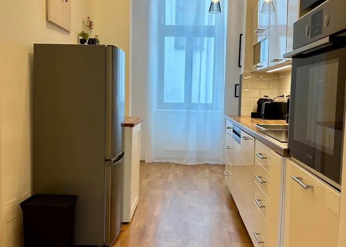 Διαμέρισμα 2br Stylish Modern - 15 Minutes To Viennas Center