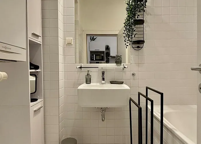 2br Stylish Modern - 15 Minutes To Viennas Center Διαμέρισμα *