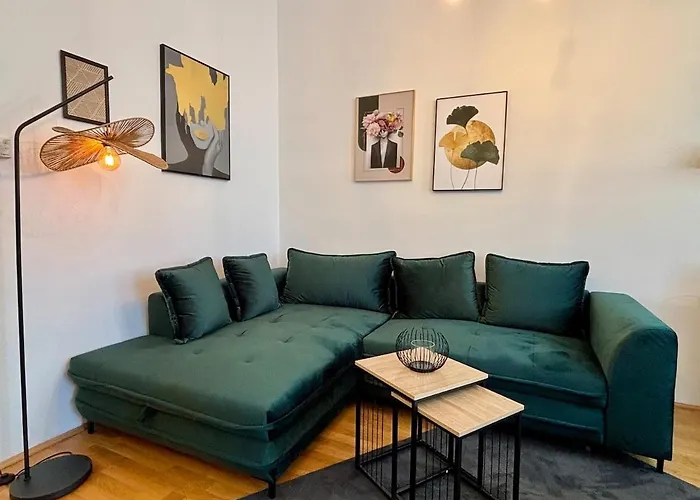2br Stylish Modern - 15 Minutes To Viennas Center *